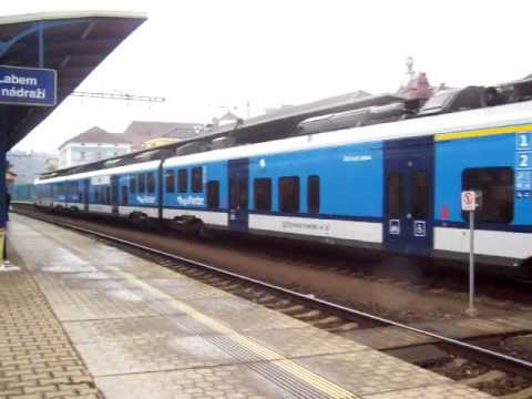 Příjezd vlaku Os 6820 - Ústí nad Labem hl.n.