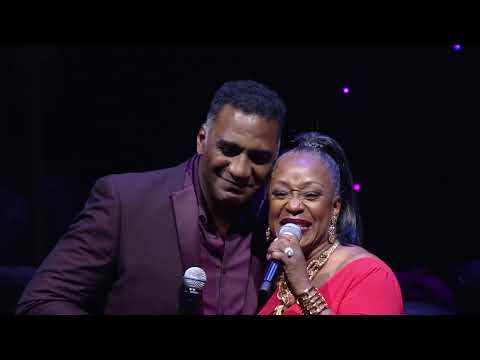 Regina Belle And Norm Lewis Sing 'A Whole New World' At D23's A Musical Celebration of ALADDIN