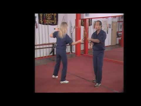 Bruce Lee JKD: Dan Inosanto Knife & Stick Fighting