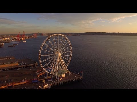 image-Does Seattle have a giant Ferris wheel?