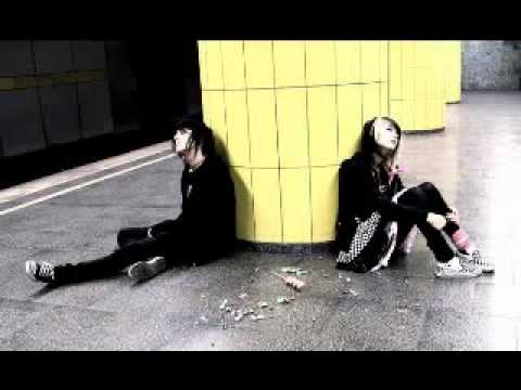 Nelly Ft Niks-Late For Love