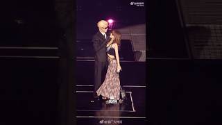 Download lagu #dylanwang and #zhaolusi new collab stage #王鹤棣 #赵露思 #wanghedi #cdrama #chinesedrama #fancam #tiktok  mp3