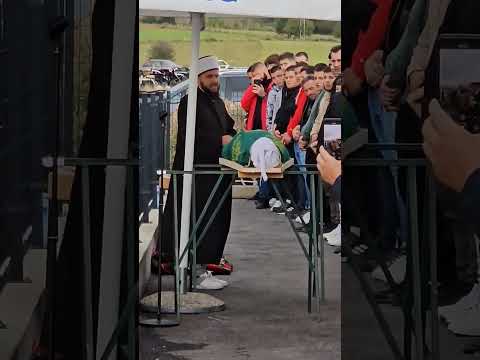 Emotivan govor hfz. Esad ef. Mahmutovića na dženazi sinu Jahji