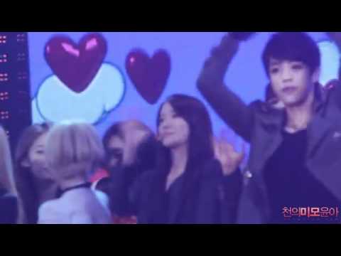 111107  SNSD T ara are close