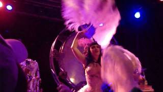 Emilie Autumn - Dominant (Veronica Featherdance Live)