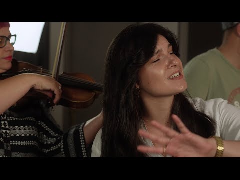 Kutinski Glazbeni Sindikat ft. Stela Šmit - Kao da je bilo nekad