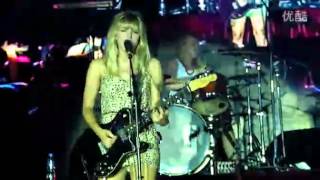 Plastiscines at Wuhan [4] - Time to leave / Hideaway