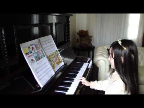 Yasmin Jolie tocando ODE à ALEGRIA - Ludwig Van Beethoven