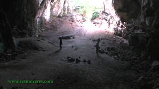 preview picture of video 'Lugares Secretos de Menorca Sa Cova des Coloms (Menorca Secret Places Coloms Cave)'