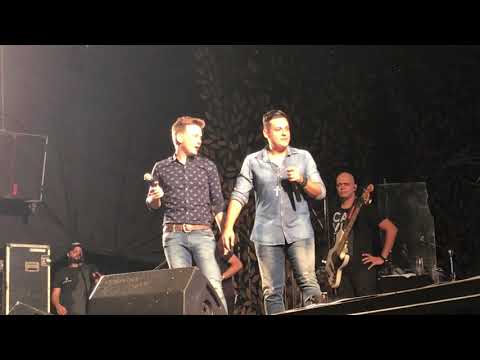 Victor Hugo com Michel Telo