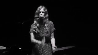 JUana Molina / Ay, no se ofendan (Álbum: Wed 21)