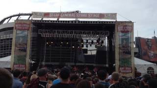 Me First and the Gimme Gimmes - Me and Julio Down by the Schoolyard (Live at Riot Fest)