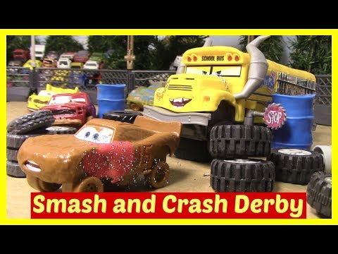 Disney Cars Smash and Crash Derby McQueen Cruz Ramirez Miss Fritter Cars 3 Toys Lightning McQueen Video