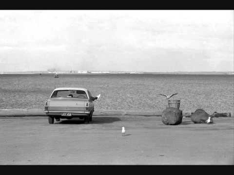 Karen Marks - "Won't Wear It For Long" (Oz minimal synth 1981)