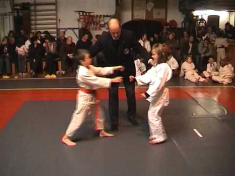 giacomo gabbi 3  san lorenzo  da judo lavis15-11-09.wmv