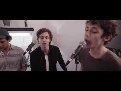 Tom's Diner (Cover) - AnnenMayKantereit x Giant Rooks (I'm sitting in the morning)