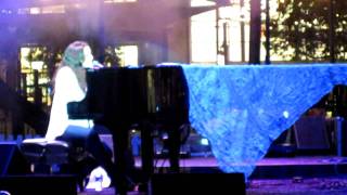 Vanessa Carlton Live in Glendale, CA in Aug 2009 - Ordinary Day