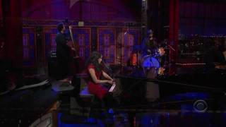 Norah Jones - Not Too Late (Live on David Letterman 14-Feb-2007) [HD.720p-x264].mkv