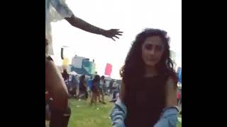 Download lagu shoulder rides mp3