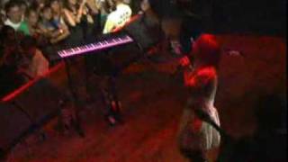 Paramore Here we go again Live Anaheim