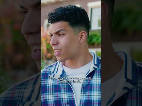 Heeft Ilias nou een chick?? 👩‍❤️‍👨#deeerstekeer | NPO Zapp
