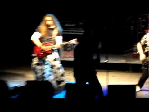 Vilda Čok & Bypass - Karel nese asi čaj (Slezskoostravský Rockfest 25.8.2012)