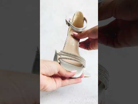 Туфли для девочки белые на липучке нарядные на каблуках Размеры 26-30 - фото 1 - id-p3108007774