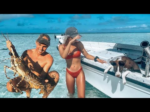 WE CAMPED ON A SAND ISLAND IN THE MIDDLE OF THE OCEAN! Catching crayfish & Mackerel ! 🏝🐟