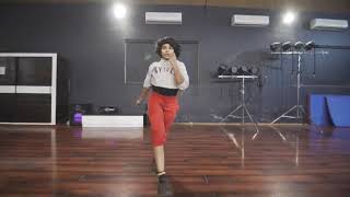 Crazy kiya re / sunidhi chauhan / dance cover by kumkum shinde .......