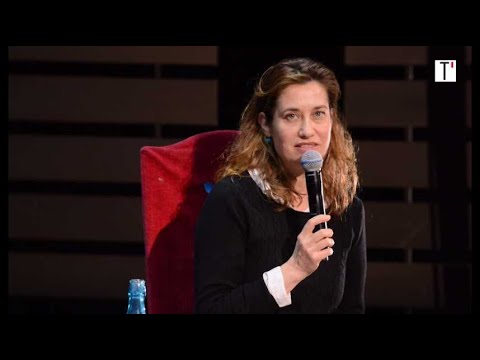 Emmanuelle Devos : "je n'ai jamais eu d'appétence pour les gros porcs"