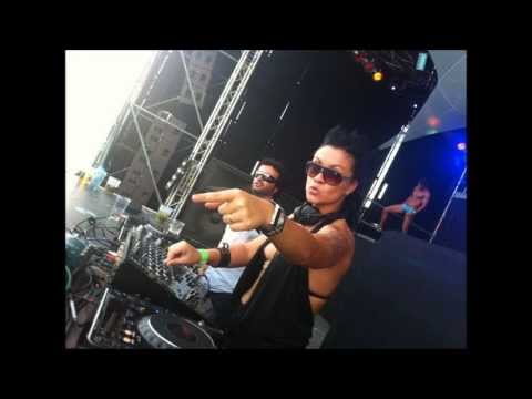 MATINEE STARSHIP: LYDIA SANZ - 13/04/13 FIRE CLUB