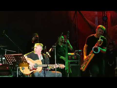 Гарик Сукачёв За окошком месяц май