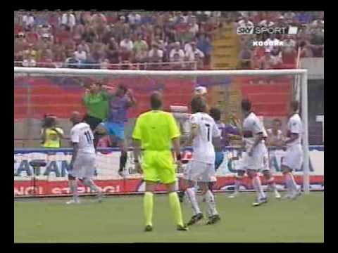 Calcio 2009 : J01 : Catane - Genes : 1-0