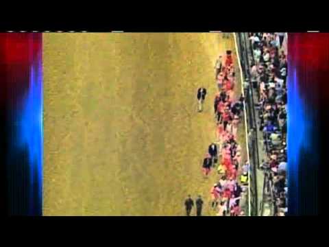 Churchill Downs Goes Pink For Oaks