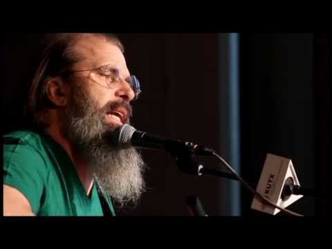 Steve Earle - "Pancho and Lefty"