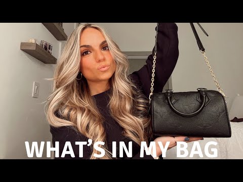 WHAT'S IN MY BAG!?