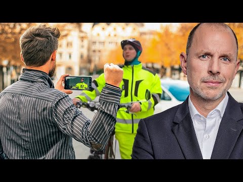 Video Thumbnail: Anzeigenhauptmeister mit Faustschlag attackiert! Dürfen Bilder gezeigt werden? | Anwalt Solmecke