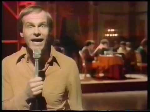 Andy Kaufman - "Fridays" Fight Live On Air 1981