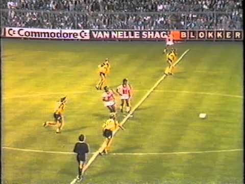 1987-08-12 Ajax - Roda JC 1-0