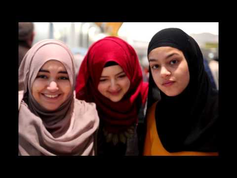 Reportage: Winterfest  der Initiative „Geflüchtete willkommen in Bielefeld“   13.12.2015