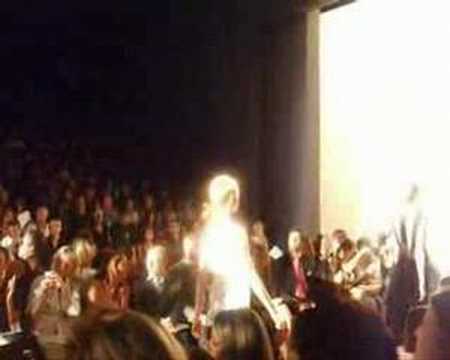 New York Fashion Week - Spring 2008 - MaxAzria Runway