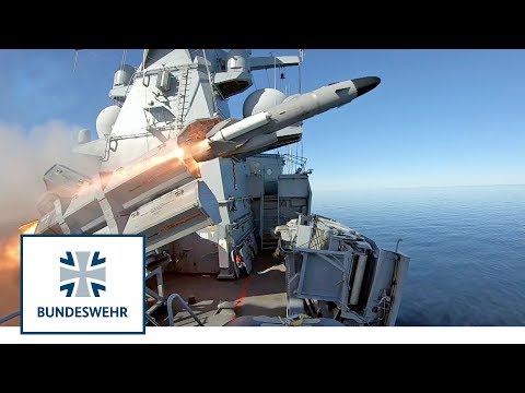 Korvette im Gefecht: Flugkörperschießen auf der Ostsee - Bundeswehr