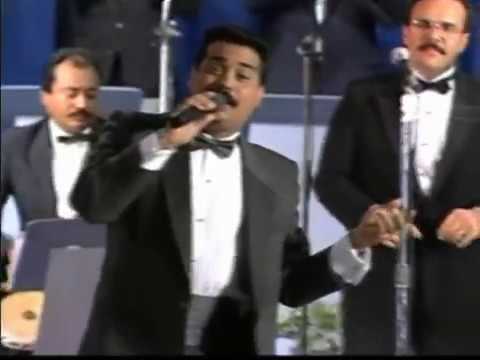 Gilberto Santarrosa  -Cantante de Cartel