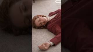 Diná desmaia quando vê o espírito do Arthur no espelho #quemamacuida #novela