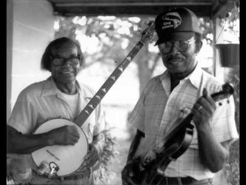 Carolina Chocolate Drops & Joe Thompson - Goin' Down The Road Feeling Bad