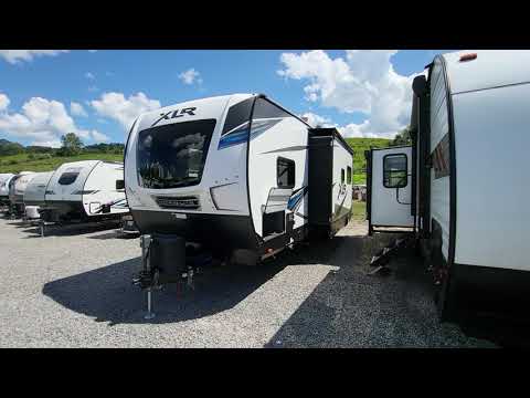 2021 XLR HyperLite 3016