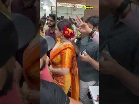 Honey Rose hot big ass 🍑 big boobs