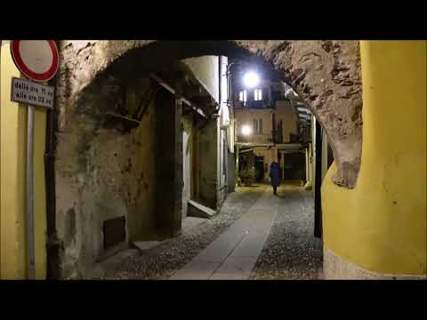 INTRA (VCO) by night: Piazze S. Rocco Castello Ranzoni S. Vittore - Imbarcadero - vicoli antichi