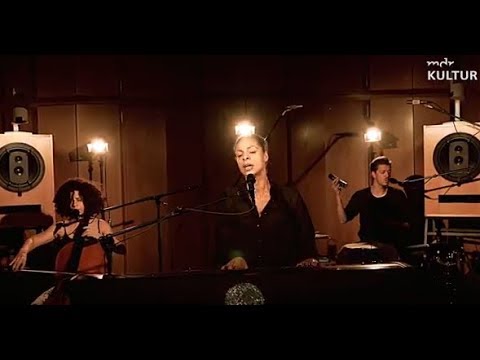 MDR KULTUR Studiosession mit Astrid North Coins