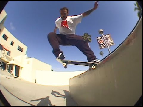 éS | Menikmati | TJ Rogers in the Menikmati Evant